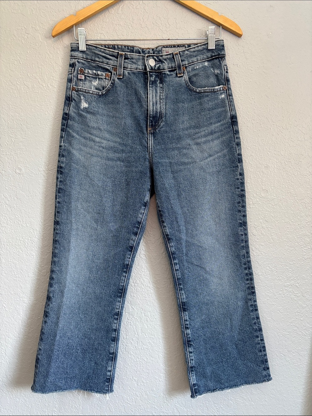 AG Kinsley High Rise Crop Boot Contour 360, Medium Wash Sz 28